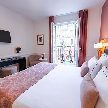 Le Cercle Tour Eiffel 3*