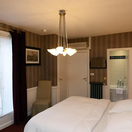 فندق Le Cercle Tour Eiffel 3*