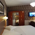 Le Cercle Tour Eiffel Ξενοδοχείο