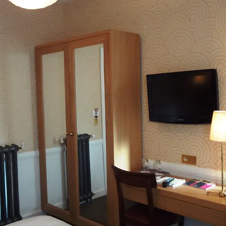 Le Cercle Tour Eiffel Hotel 3*