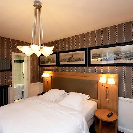 Le Cercle Tour Eiffel Hotel París