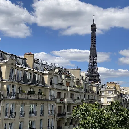 Hotel Le Cercle Tour Eiffel