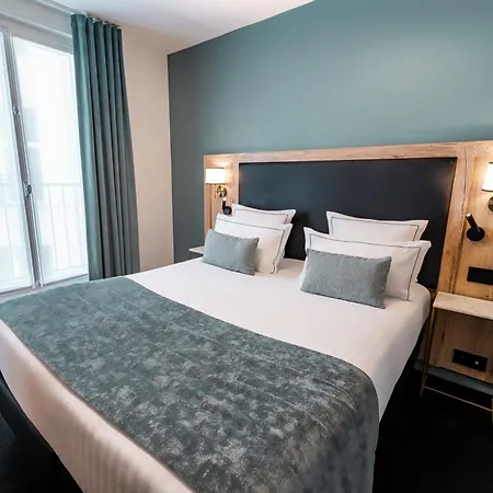 Le Cercle Tour Eiffel Szálloda 3*