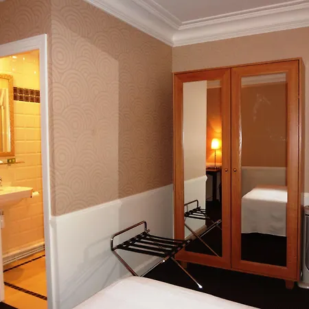 Le Cercle Tour Eiffel Париж