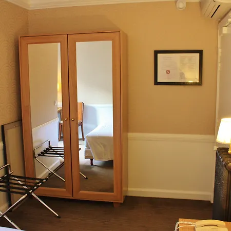 Le Cercle Tour Eiffel Отель 3*