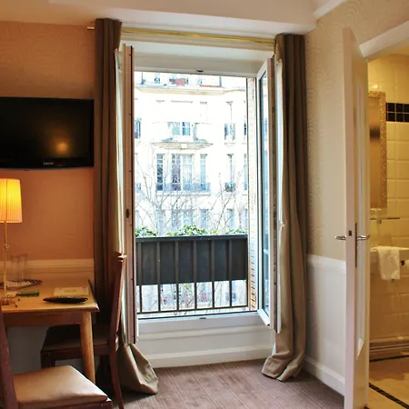 Отель Le Cercle Tour Eiffel