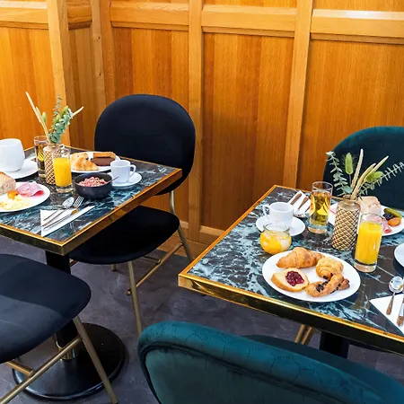 Le Cercle Tour Eiffel Париж