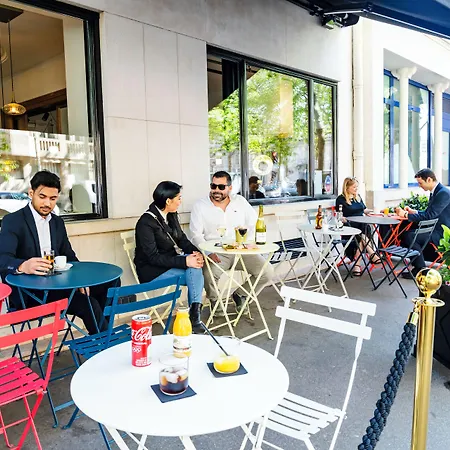 Le Cercle Tour Eiffel Париж