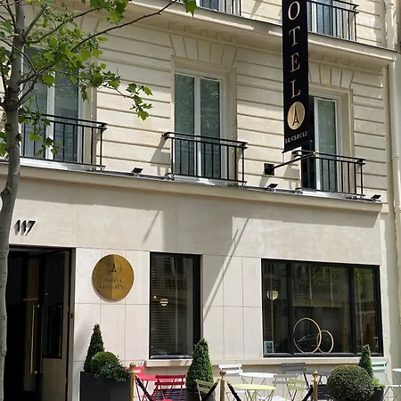 Le Cercle Tour Eiffel מלון 3*