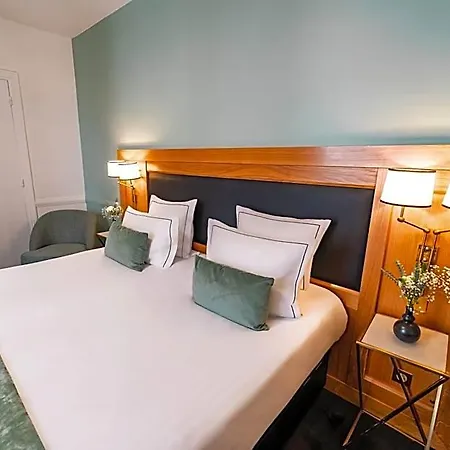 Le Cercle Tour Eiffel Otel Paris