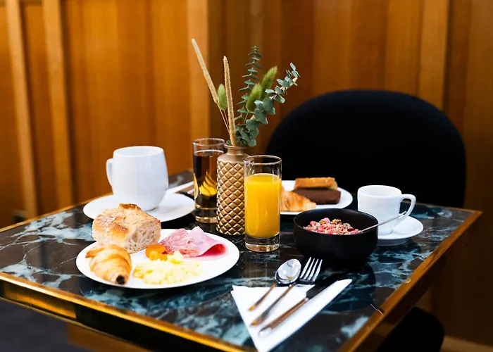 Le Cercle Tour Eiffel 3* Parigi