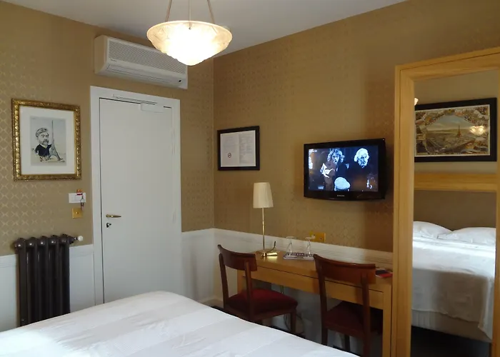 Le Cercle Tour Eiffel 3*