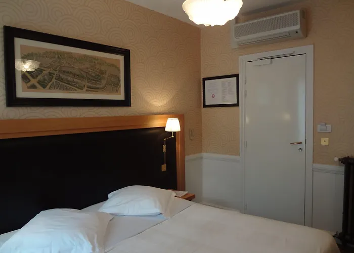 Le Cercle Tour Eiffel