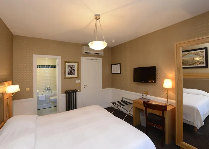 Le Cercle Tour Eiffel Parigi