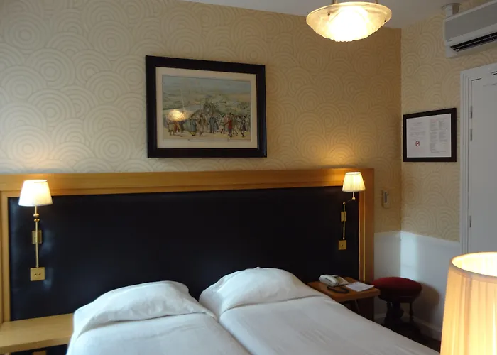 Hotel Le Cercle Tour Eiffel