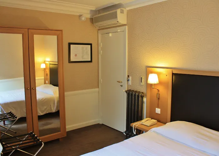 Hotel Le Cercle Tour Eiffel