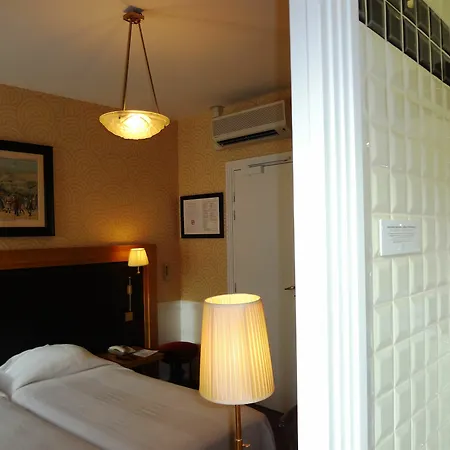 Hotel Le Cercle Tour Eiffel