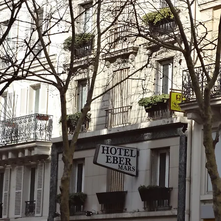 Le Cercle Tour Eiffel 3*