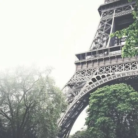 Le Cercle Tour Eiffel 3*