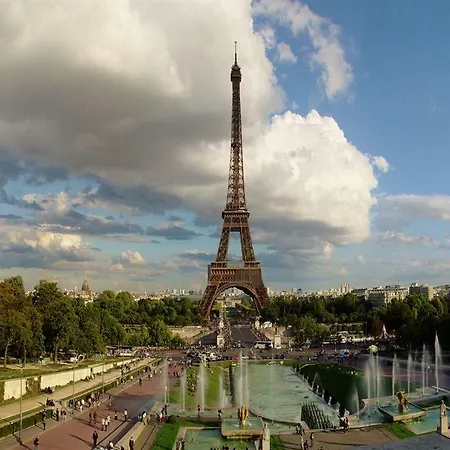 Отель Le Cercle Tour Eiffel