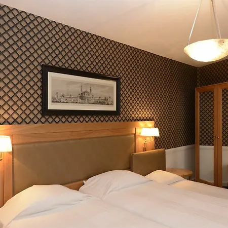 Hotel Le Cercle Tour Eiffel
