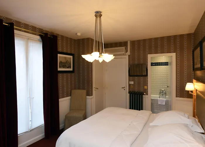 Hotel Le Cercle Tour Eiffel 3*