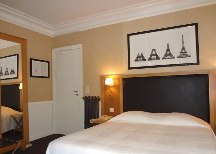 Le Cercle Tour Eiffel Paris