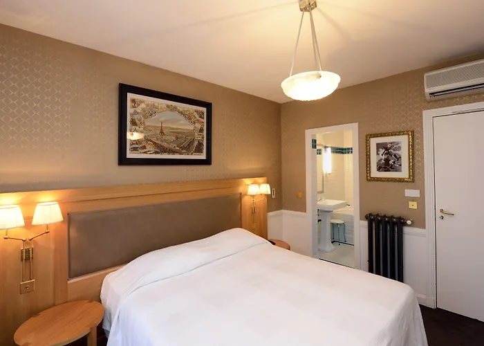 Le Cercle Tour Eiffel Paris