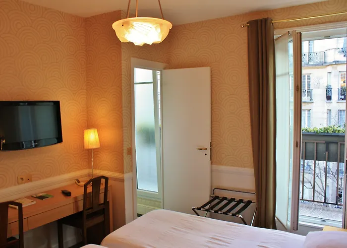 Le Cercle Tour Eiffel