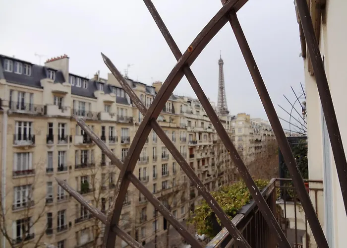 Hotel Le Cercle Tour Eiffel
