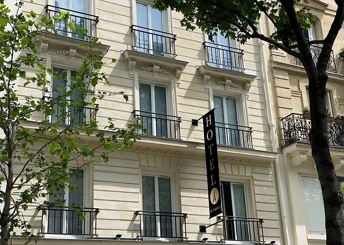 Le Cercle Tour Eiffel Hotel Paris