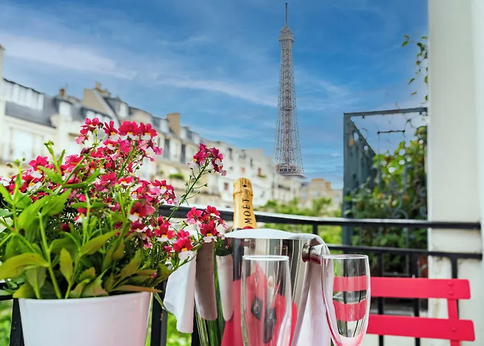 Le Cercle Tour Eiffel Paris